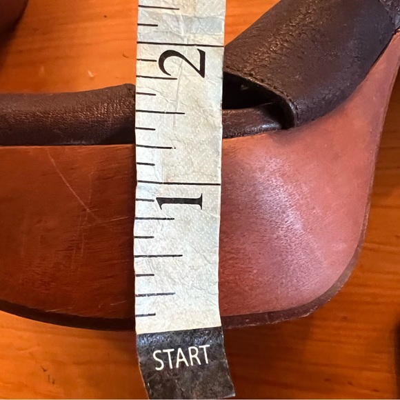 KORS Michael Kors Leather Strap Open Toe Shoes with 5 inch heel Brown.. - Picture 12 of 13